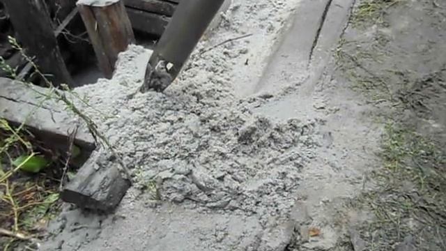 67.09.13.Бурение скважины в с.КОНОТОП, Городнянский р-он.Черниговская обл. Препятствия при бурении.