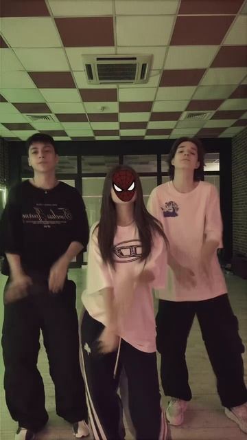 1000045752.mp4