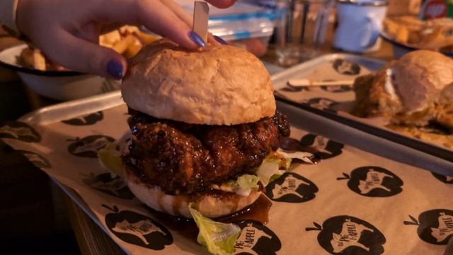 Burgers on KATE HUMBLE'S FARM? || The Pig & Apple