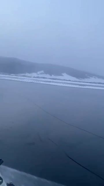 Лёд поплыл в Листвянке сегодня