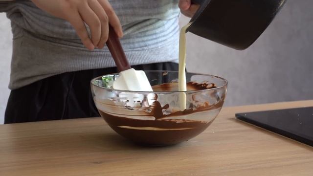 CHOCOLATE CAKE JUARA!