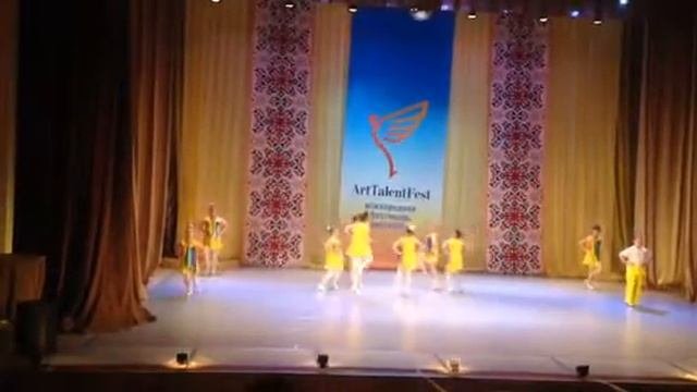 Полька веселка