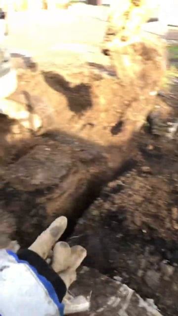 Траншея водопровод #астрахань #дальнобой #excavator #спецтехника #экскаватор