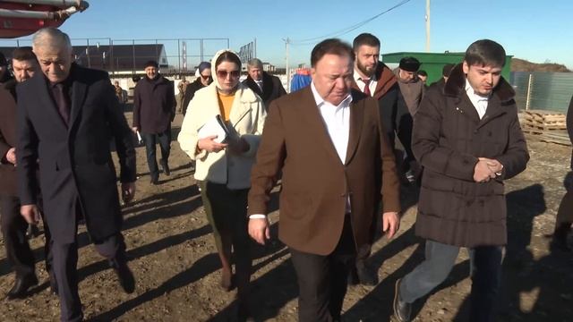 Махмуд-Али Калиматов побывал на месте строительства государственной филармонии в Магасе