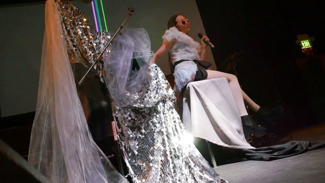 Allie X - Bitch LIVE HD (2015) LA Debut! Los Angeles Bootleg Bar