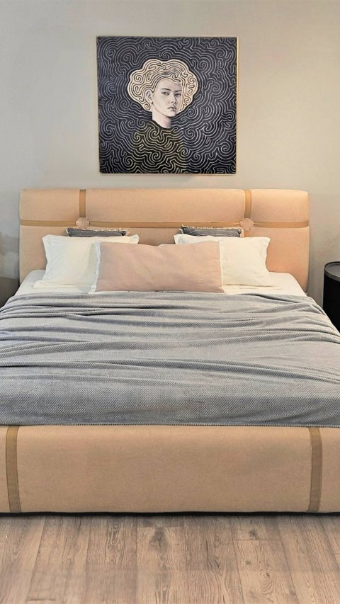 Дизайнерская кровать в спальню Crossover от бренда Sotogrande