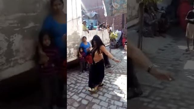 Viral Hot Dance Video