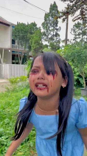 REVINA NANGIS | SEPERTI NANGIS DARAH 😭 #shorts #short #revinasyakira