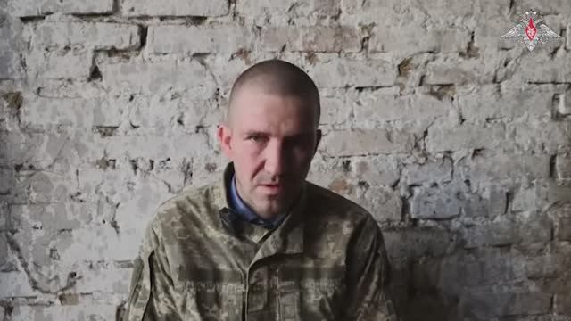 Пленный ВСУ Безручков советует своим сослуживцам сдаваться в плен