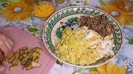 ПРАЗДНИЧНЫЙ САЛАТ С ГРИБАМИ. ВКУСНЫЙ САЛАТ НА СКОРУЮ РУКУ.