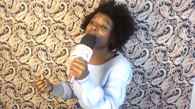 Wuthering Heights - Kate Bush Karaoke Cover