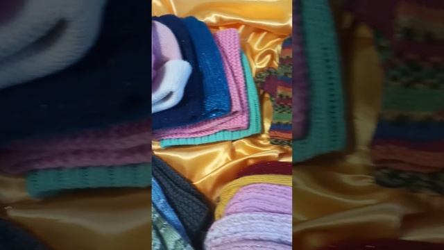 ЗИМНИЕ теплые вещи. Варежки ШАПКИ