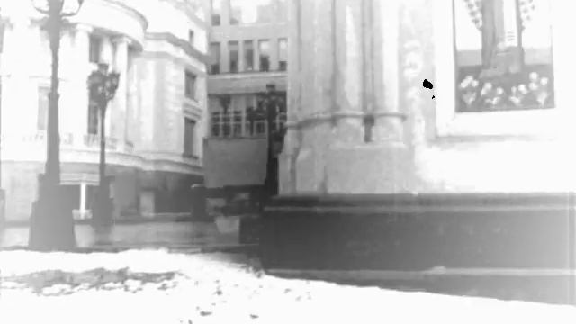 Я смотрю на Москву
