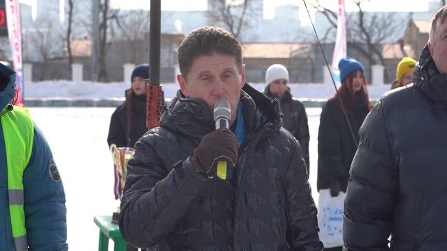 Во Владивостоке прошли соревнования Кубка Приморского края  по мотогонкам на льду.