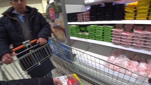 Россети- не хватает ни злости, ни нервов/ По пути на дачу: Леруа, Глобус