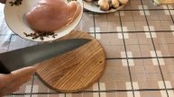 Жульен в булочках с грибами и курицей. Жульен с курицей и грибами. Жульєн з куркою та грибами супе