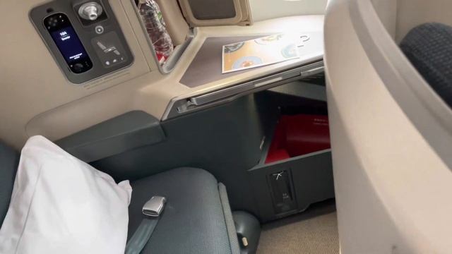 CX Business HKG/YYZ Diamond Member Experience @cathaypacific | Special privileges @Hong Kong Airpor