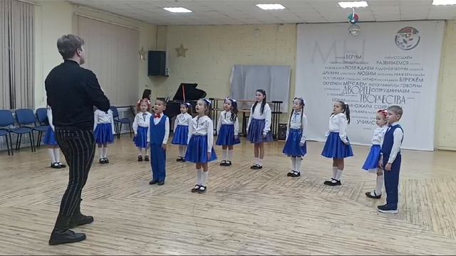 Е.Крылатов "До чего дошёл прогресс" исп хоровой коллектив "ДоМиСолька"