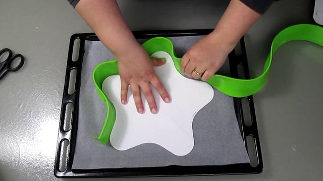 One cake mold....lots of shapes? YOU CAN DO IT!