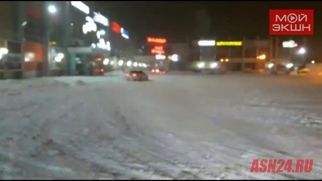 Дрифт на парковке «Островов»