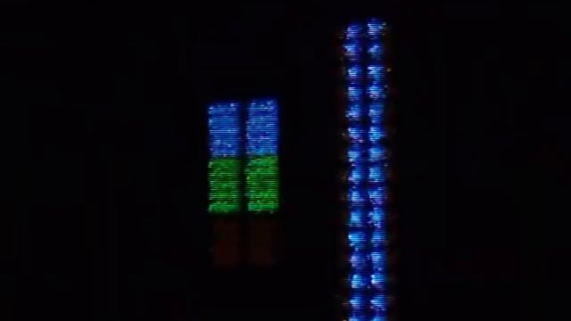 Простая цветомузыка на транзисторах 4.avi