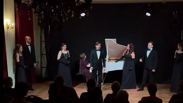 Московский Хоровой Театр "Очи чëрные"