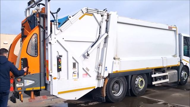 60 2015 Mercedes Econic Euro 6 Refuse truck for Sale