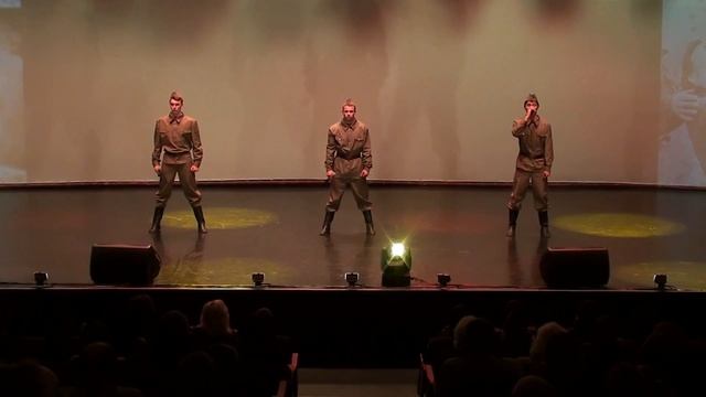 12 ИСТОРИЙ. СТРОКИ ВМЕСТИВШИЕ СУДЬБУ