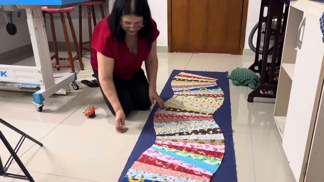 Trilho de mesa ou tapete? Modelo de faixas