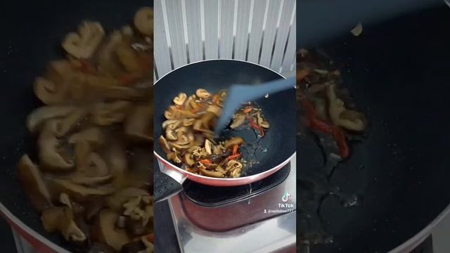 PRAKTIS & LEZAT! RESEP TUMIS BROKOLI JAMUR SHITAKE ala RESTO!
