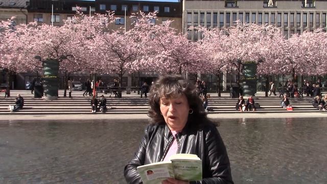 "Я верю в Любовь", Микаела Даниельссон читает свои стихи из сборника "Тропа любви"