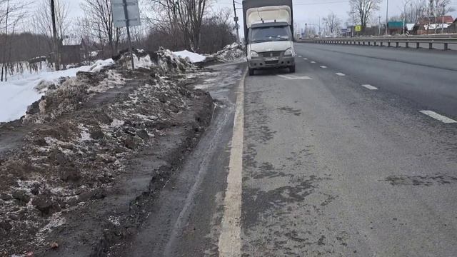 едем с череповца это ПIZDец. 3 загрузки ,1100 км на 3 цилиндрах через сим  708к км едем на капиталк