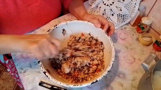 Киевстар включили, но не всем.Готовлю постные голубцы с грибами.