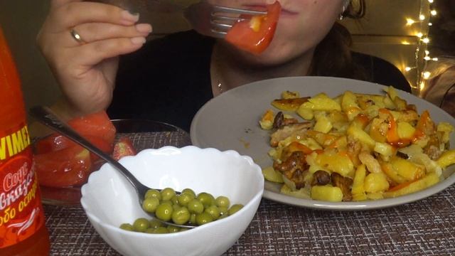 асмр ЖАРЕНАЯ КАРТОШКА |ПРОСТАЯ ЕДА самая вкусная жареная картошка с овощами/ асмр по русски