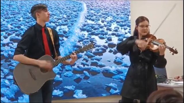Талантливая семейная пара Любовь и Евгений Петовраджи на юбилее литобъединения "Ледяная строка"