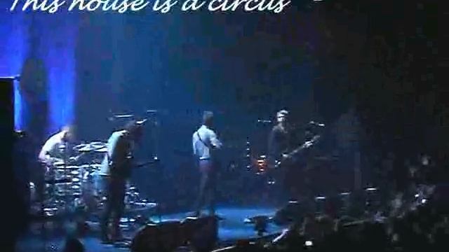 Artic monkeys - This house is a circus