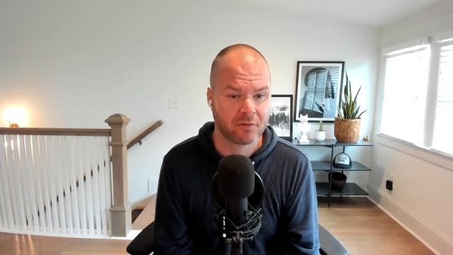 Justin Welsh Shows You How To Start & Grow A One-Person Business