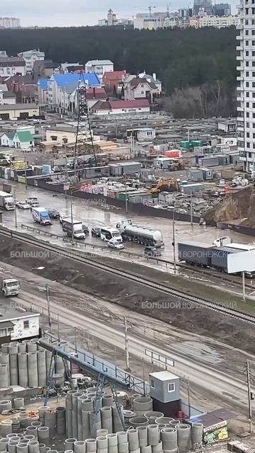 Тысячи воронежцев остались без воды из-за коммунальной аварии. 😱