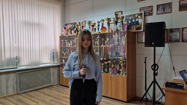 Буянова Валерия - 1. Я буду ждать тебя, 2. Ветер перемен