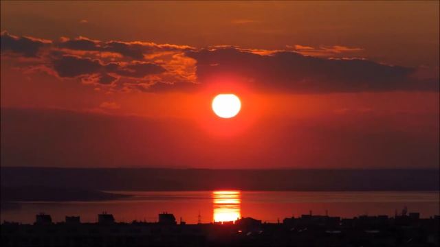 Няколко минути от живота на залеза / Several minutes in the life of the sunset ...
