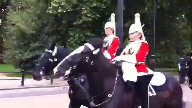 Гвардейцы в Гайд-парке