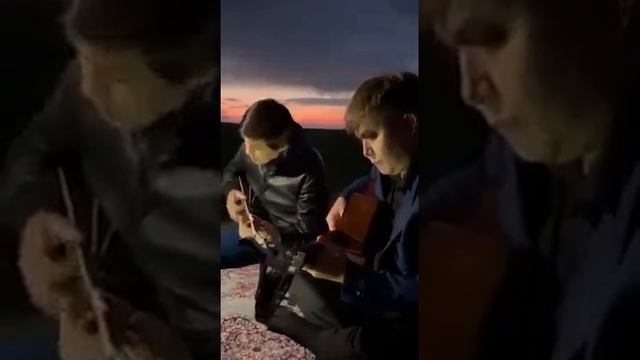 Дос туралы ән