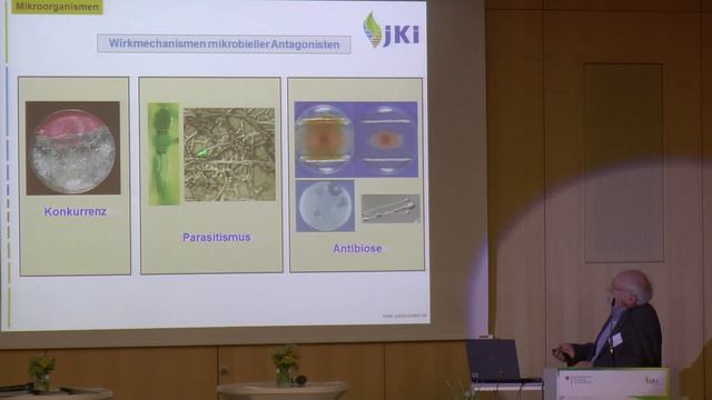 Dr. Eckhard Koch. Biologische und physikalische Kontrolle von Pflanzenkrankheiten