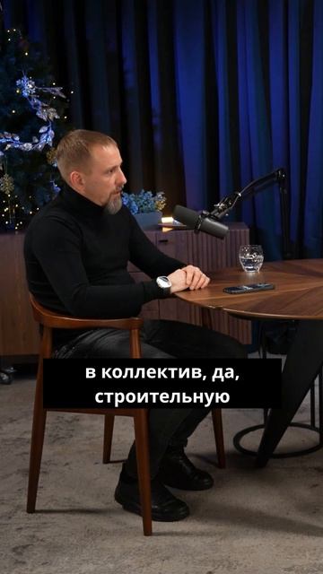 Неважно какой национальности 👷👷🏽👷🏾👷🏿