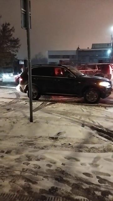 BMW e70 бмв - может)