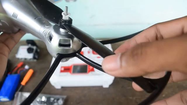 Cara Memasang baling-baling Drone Syma X8g