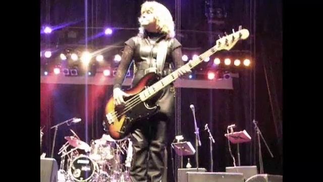 Suzi Quatro LIVE IN CALOUNDRA