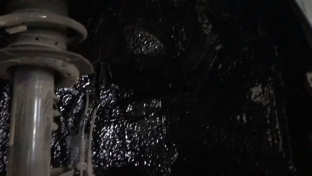 Простой способ снизить шум от шин. Шумоизоляции колесных арок и подкрылок на примере BMW 3 серии.