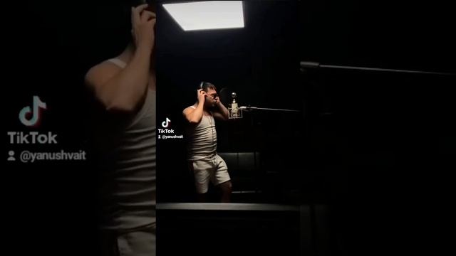 Комета Yanush Vait