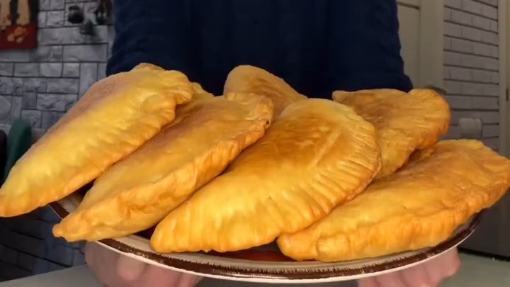 Сочные Хрустящие ЧЕБУРЕКИ...🥟😋